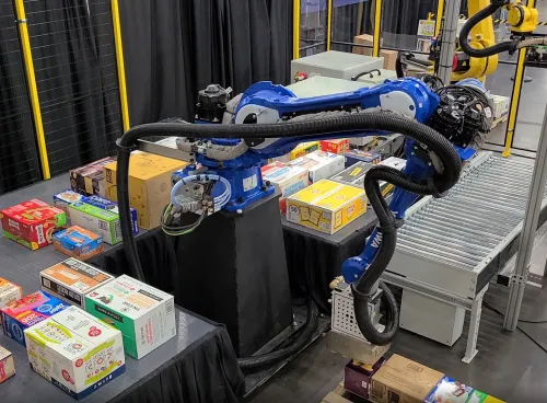Mujin Unveils First-of-its-Kind Mixed-Case Solution, Other Warehouse Robotics Applications at MODEX